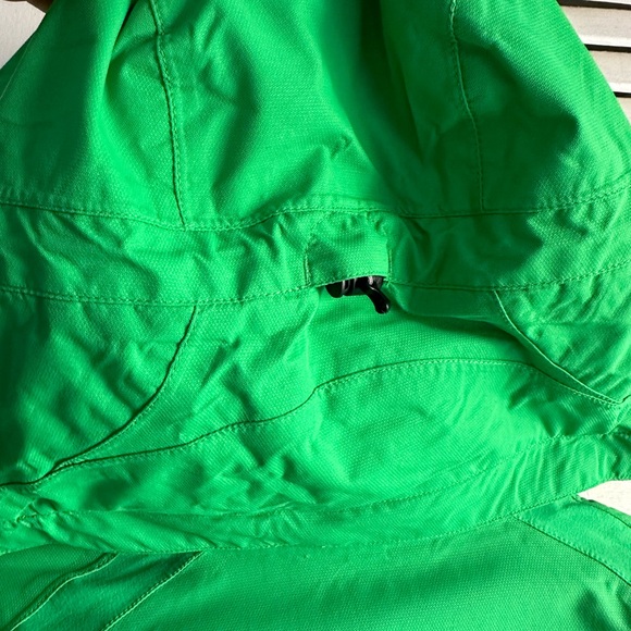 Under Armour Women’s Ski Jacket, Medium - Picture 5 of 15